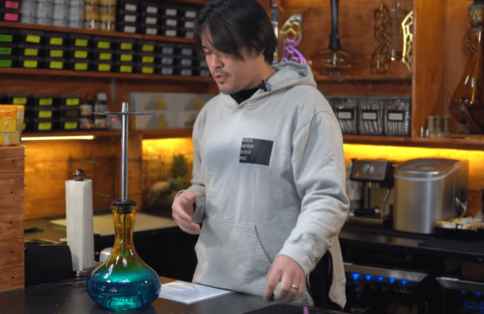 What is a glass hookah?