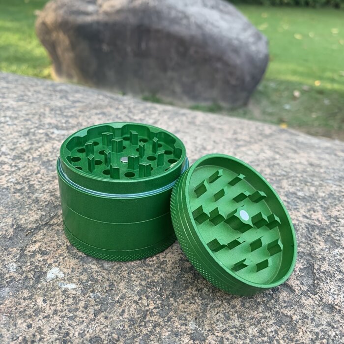 4 Layers Zinc Alloy Green Tobacco Grinder Wholesale