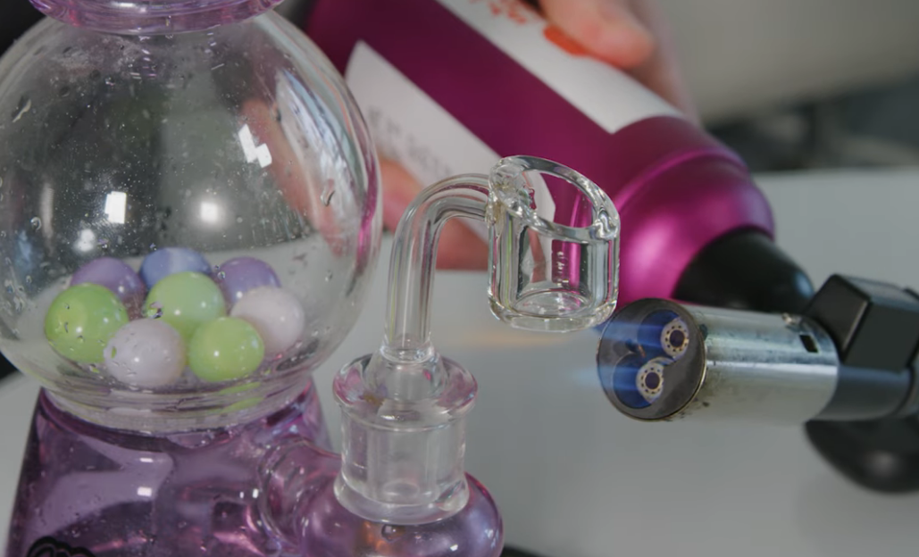 What’s the proper way to heat up a dab rig?