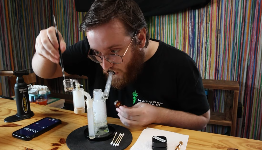 How To Use A Dab Rig